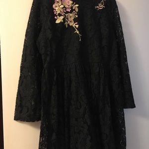 Lined lace dress never worn.